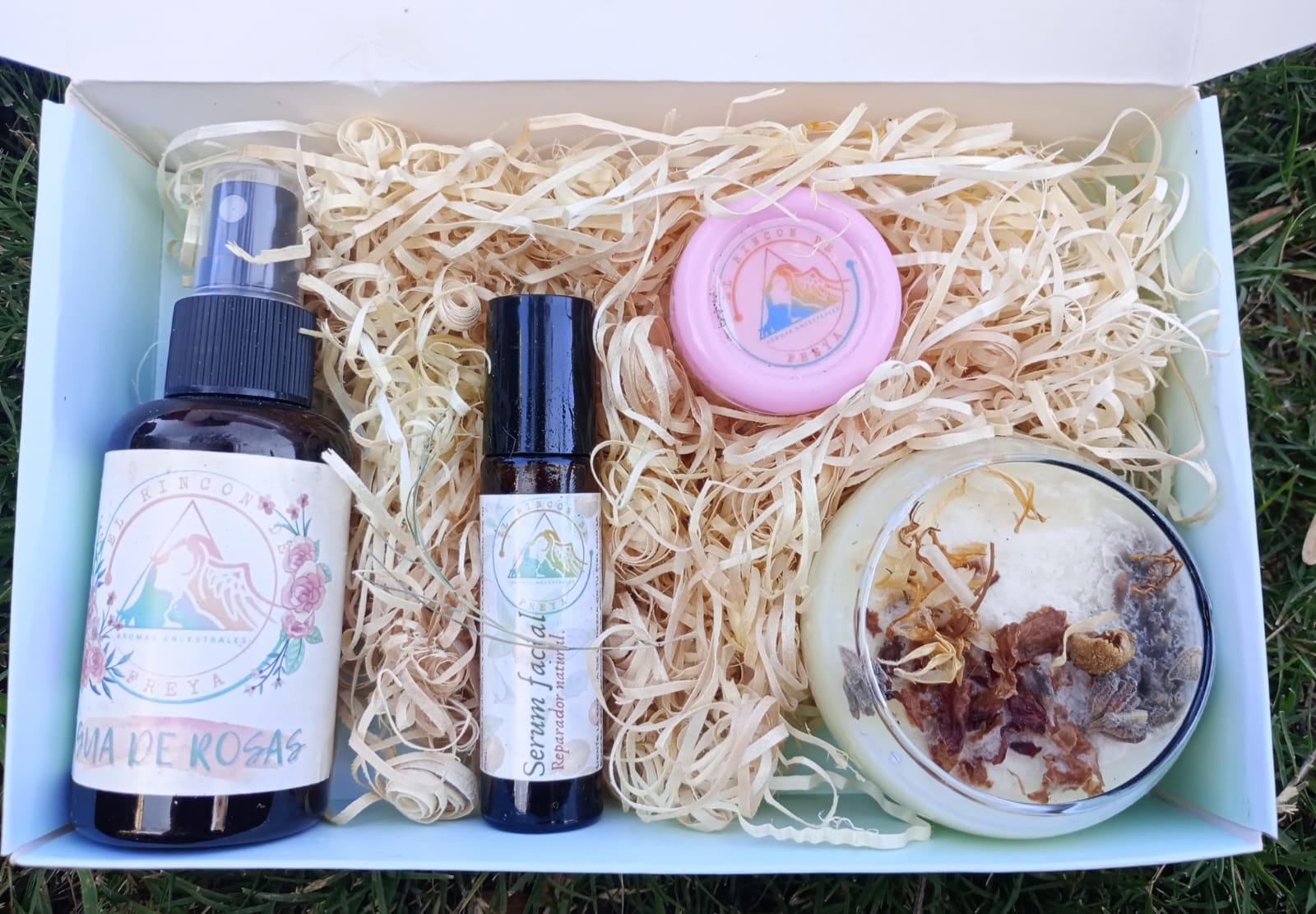 Kit "Esencia de Rosas" – Amor y Cuidado para Tu Piel y Alma - Foto producto Rincón de Freya